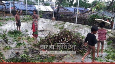 `মোরা`য় ক্ষতিগ্রস্ত রোহিঙ্গাদের আশ্রয়কেন্দ্র