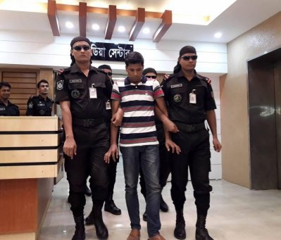এনএসআই এর ডিজি পরিচয়ে প্রতারক গ্রেফতার