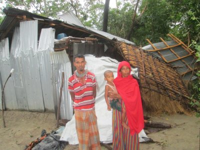 ভোলায় টর্নেডোর আঘাতে শতাধিক ঘরবাড়ি বিধ্বস্ত