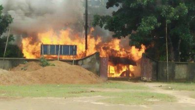লংগদুতে পাহাড়িদের বাড়িঘরে আগ্নিসংযোগ