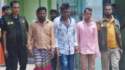 আটক তিন জঙ্গি
