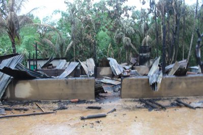 পাহাড়িদের ঘরবাড়িতে আগুন দেওয়ার ঘটনায় বিচার বিভাগীয় তদন্তের দাবি
