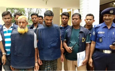 ‘অপারেশন ঈগল হান্টে’ নিহত আবুর শ্বশুরসহ দুই জঙ্গি গ্রেফতার