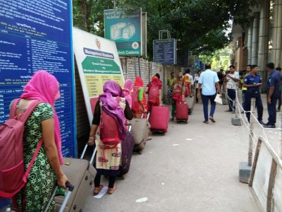 বেনাপোল দিয়ে দেশে ফিরলো ৩১ বাংলাদেশি নারী ও শিশু