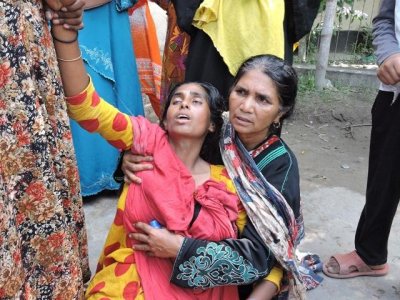 গুলিবিদ্ধ ব্যক্তিদের স্বজনদের আহাজারি