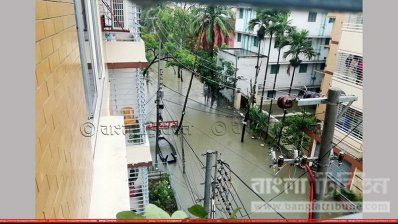টানা বর্ষণে চট্টগ্রামে জলাবদ্ধতা 