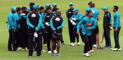 এজবাস্টনে প্রথম দিনের অনুশীলনের আগে বাংলাদেশ দল