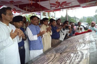ফেনীর কবিরহাটে ৫টি রাস্তা, ৬টি সরকারি প্রাথমিক বিদ্যালয় ও একটি ইউনিয়ন পরিষদ ভবন নির্মাণ কাজের ভিত্তিপ্রস্থর উদ্বোধন উপলক্ষে আয়োজিত অনুষ্ঠানে ওবায়দুল কাদের (ছবি-নোয়াখালী প্রতিনিধি)