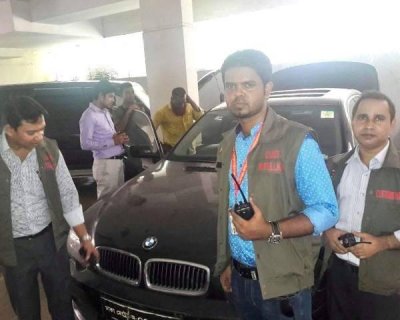 বিএমডব্লিউ আটক