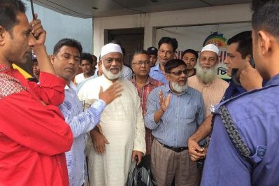 মৌলভীবাজারে বিএনপির বিক্ষোভ মিছিলে পুলিশের বাধা (ছবি- মৌলভীবাজার প্রতিনিধি)
