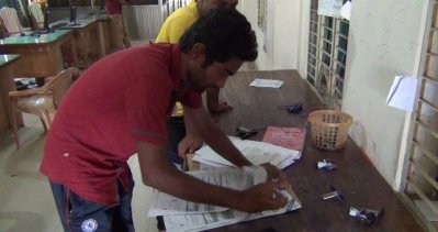 বিল অব এন্ট্রি সাবমিট করছেন সিএন্ডএফ এজেন্টরা