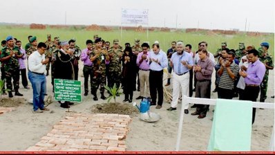 অবিন্তা কবির ফাউন্ডেশনের উদ্যোগে বৃক্ষ রোপণ কর্মসূচি