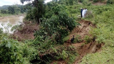 ফেনী নদীর ভাঙন, বিলীন হওয়ার পথে রামগড়ের কলসী মুখ!