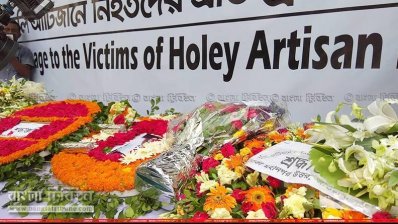 হলি আর্টিজানে নিহতদের প্রতি সব স্তরের মানুষের শ্রদ্ধা