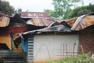 ক্ষতিগ্রস্ত পাহাড়িদের বাড়ি