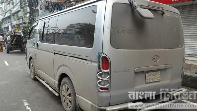 এই গাড়িতে করে ফরহাদ মজহারকে ঢাকায় আনা হয়