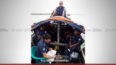 জঙ্গিবিরোধী অভিযানে পুলিশ