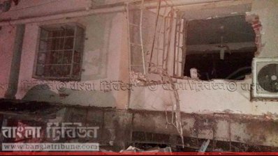 মাল্টি ফ্যাবস কারখানায় বয়লার বিস্ফোরণে উড়ে যায় একটি জানালা