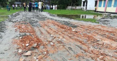ভরাট হচ্ছে শিববাড়ির পুকুর, দখল হচ্ছে খেলার মাঠ