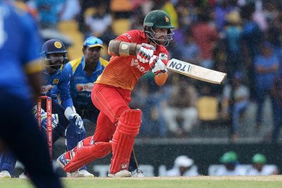 আরভিনের ব্যাটে স্বাচ্ছন্দ্যে জিতেছে জিম্বাবুয়ে