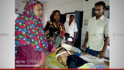 পারভেজের পাশে স্বজনরা