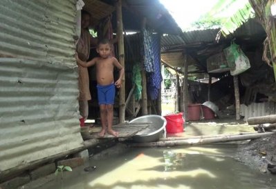 গোপালগঞ্জ পৌরসভায় তিন মাস ধরে জলাবদ্ধতা
