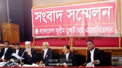সংবাদ সম্মেলনে বক্তব্য রাখছেন সমিতির সিনিয়র সহ-সভাপতি মো. অজি উল্লাহ