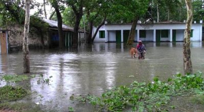 গাইবান্ধার ৪ উপজেলায় বন্যা, খাদ্য সংকট প্রকট