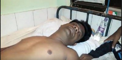 আহত জুম্মন (ছবি- ঠাকুরগাঁও প্রতিনিধি)