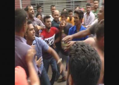 নারায়ণগঞ্জে বিএনপির সদস্য সংগ্রহ অনুষ্ঠানে সংঘর্ষে জড়ায় ছাত্রদলের দুই পক্ষ