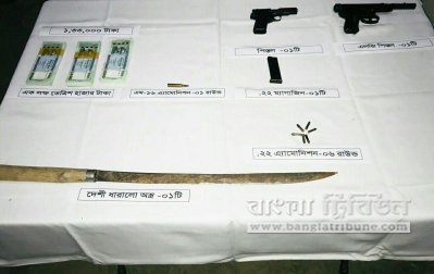 রুমায় ২ পিস্তলসহ মেম্বার আটক