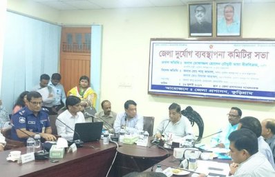মানুষ‌কে খাই‌য়ে বাঁচিয়ে রাখা সরকা‌রের দা‌য়িত্ব: ত্রাণমন্ত্রী