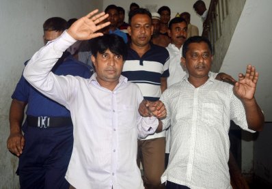 কুমিল্লায় যুবদল ও বিএনপির ৬ নেতাকর্মীর আত্মসমর্পণ