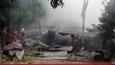 গোপালগঞ্জে তুলার কারখানায় আগুন