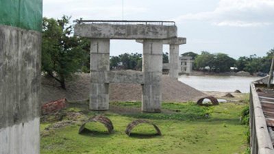 নির্মাণাধীন সুরমা সেতু