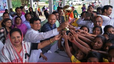 বঙ্গবন্ধু-বঙ্গমাতা গোল্ডকাপে কেন্দুয়াপাড়া ও আদর্শ বিদ্যালয় চ্যাম্পিয়ন