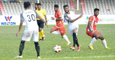 মুক্তিযোদ্ধা-আরামবাগ ম্যাচের একটি মুহূর্ত