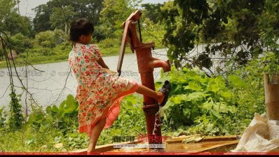 আদিবাসী এক শিশু 