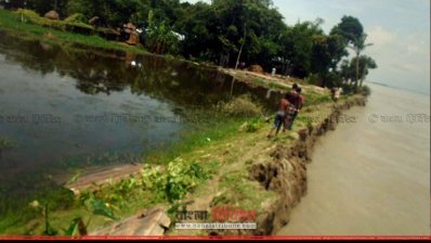 তিস্তার পানি বিপদ সীমার উপর দিয়ে প্রবাহিত হচ্ছে 