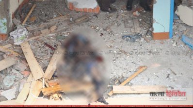 হোটেলের ফ্লোরে পড়ে আছে সাইফুলের মরদেহ