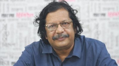 ঢাকা বিশ্ববিদ্যালয়ের ইতিহাস বিভাগের অধ্যাপক মেজবাহ কামাল (ছবি- নাসিরুল ইসলাম)