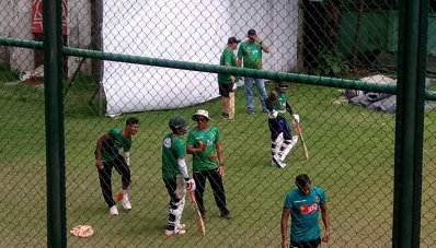 প্রধান কোচ হাথুরুসিংহের সঙ্গে তামিম