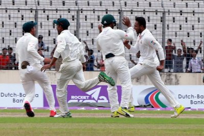 সাকিবের অনন্য রেকর্ড
