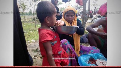 বাংলাদেশ-মিয়ানমার সীমান্তের নো-ম্যানস ল্যান্ডে আশ্রয় নিয়েছেন হাজার হাজার রোহিঙ্গা