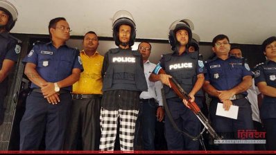 সরওয়ার জাহান-তামিম চৌধুরি&rsquo; গ্রুপের আইটি সম্পাদক রাকিবুল ইসলাম গ্রেফতার