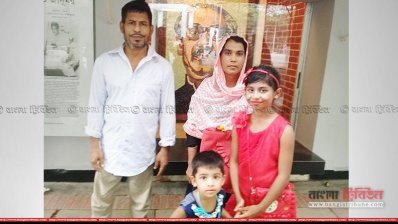 বঙ্গবন্ধু স্মৃতি জাদুঘর দেখতে এসেছেন বঙ্গবন্ধুর ভক্তরা