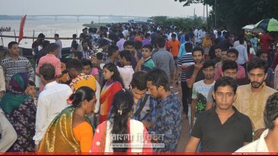 বরিশালে বিনোদন কেন্দ্রগুলোতে দর্শনার্থীদের ভিড়