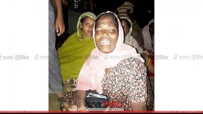বিপন্ন এক রোহিঙ্গা নারীর কান্না