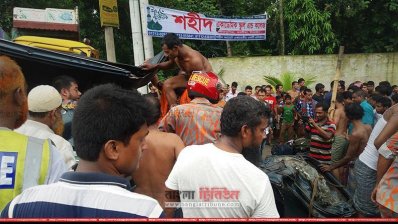 টাঙ্গাইলে সড়কদুর্ঘটনা