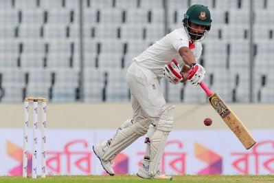 লিওনের কাছে স্টাম্পিং তামিম